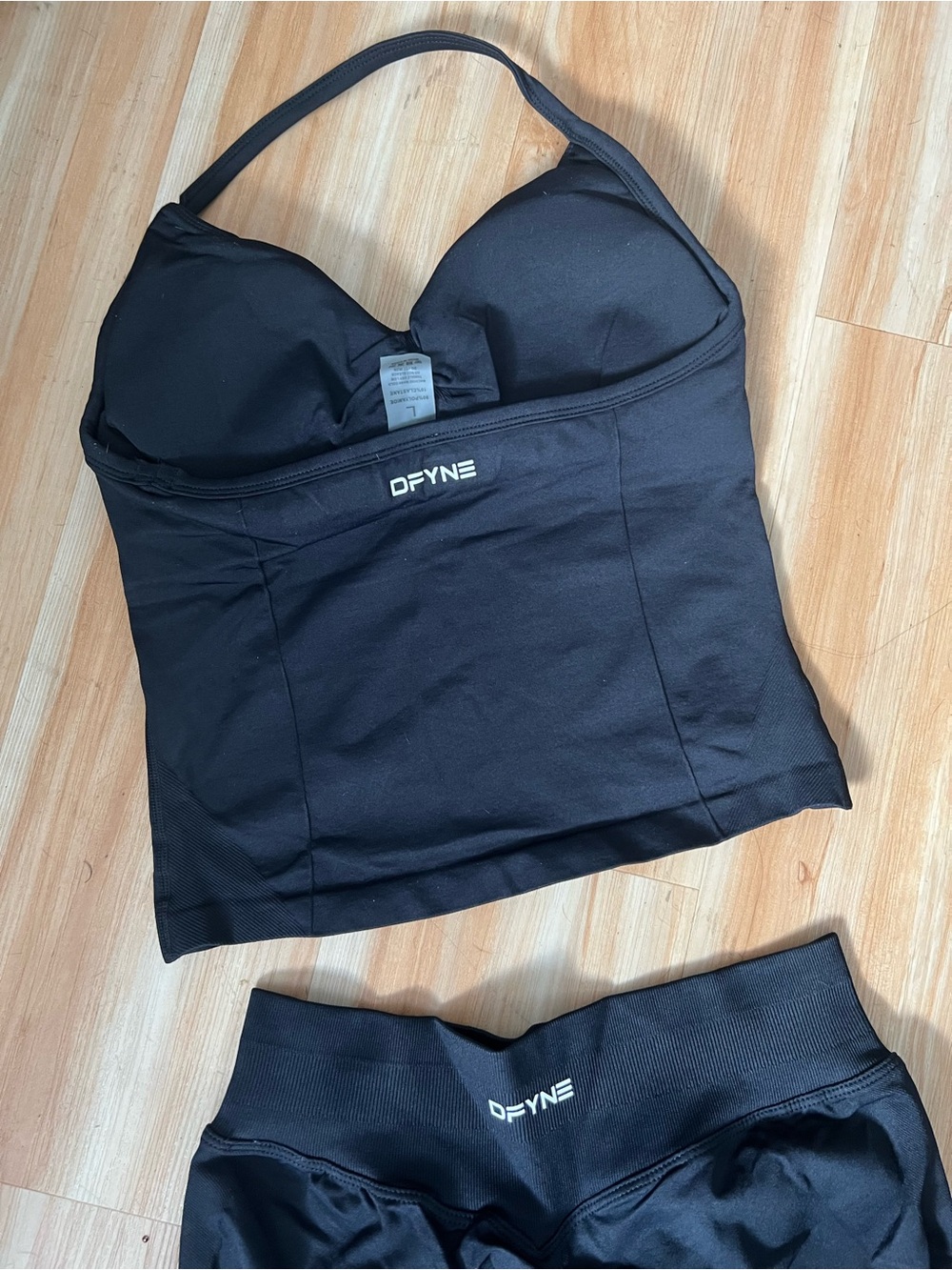 Dfyne Black Women's Athletic Tankini Top and Shorts Set - Picture 3 of 3